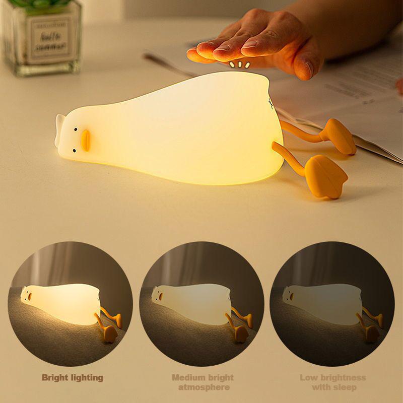 Soft Silicone USB Night Light in Yellow Duck Design, Featuring Three-Color Dimming, Cozy Bedside Lamp